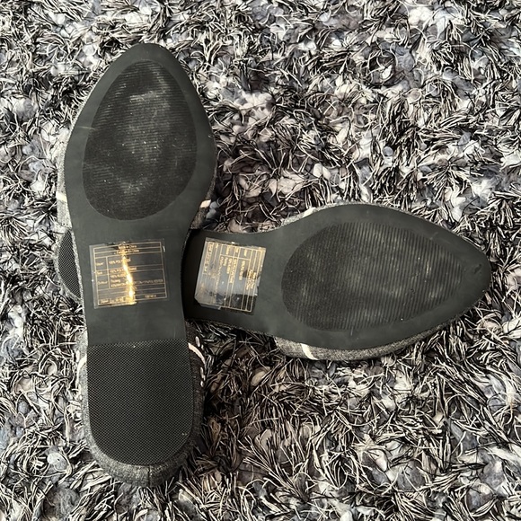 Practically Brand New! - Picture 2 of 4